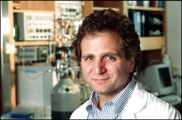 Portrait of Dr. David Schwartz
