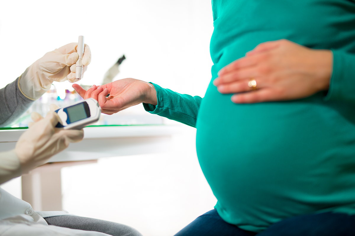 Glucose test on pregnant woman