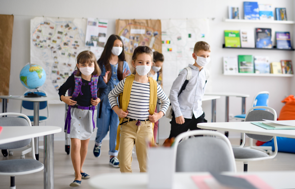 Image of school children wearing masks