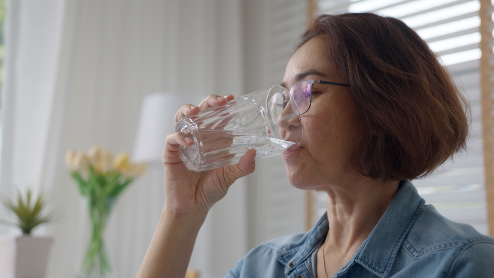 Good hydration linked to healthy aging