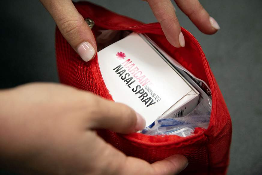 Image of a bag containing naloxone