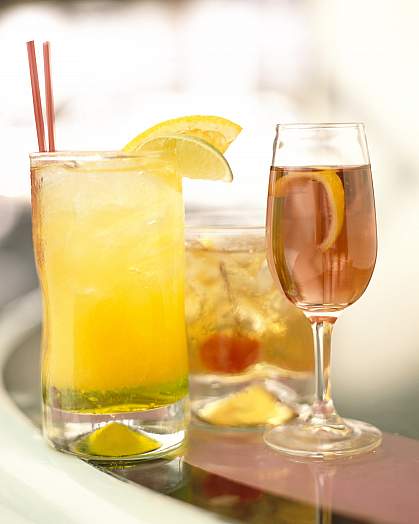 photo of alcoholic drinks