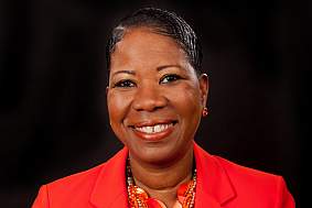 Portrait of Dara Richardson