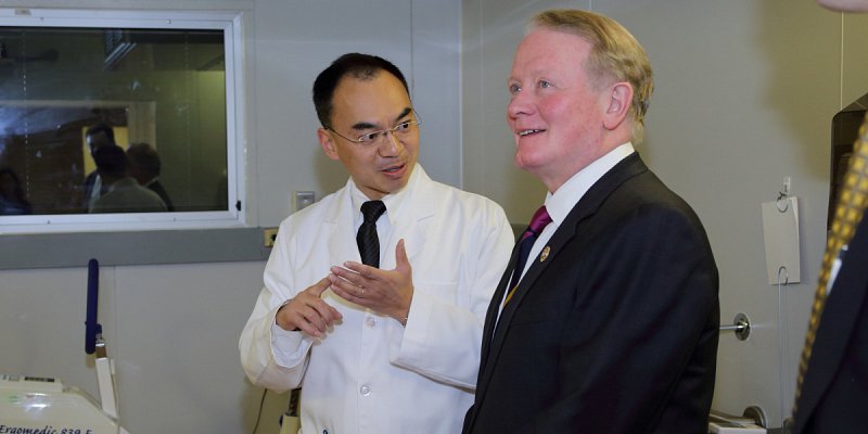 Rep. Leonard Lance (NJ-7) with Dr. Kong Y. Chen, Acting Section Chief, Energy Metabolism Section, National Institute of Diabetes and Digestive and Kidney Diseases.